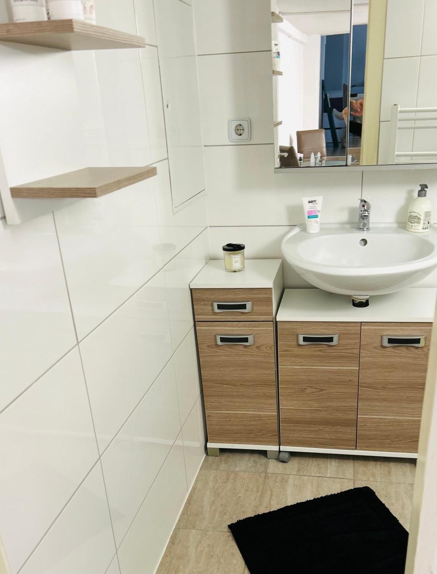 Waldstadt Homes, Изерлон Экстерьер фото