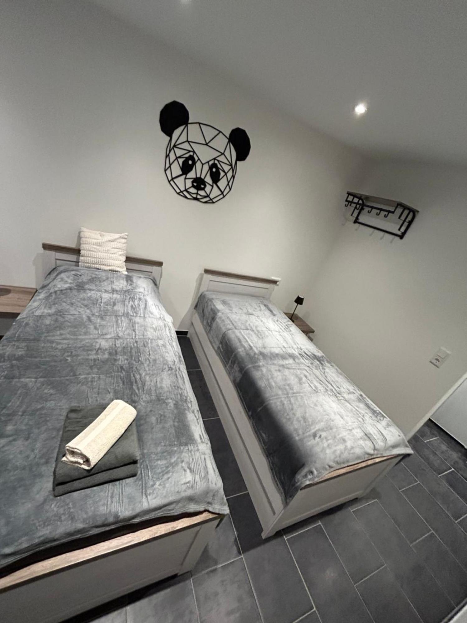 Waldstadt Homes, Изерлон Экстерьер фото