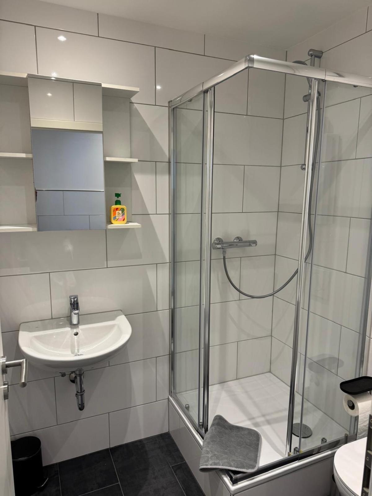 Waldstadt Homes, Изерлон Экстерьер фото